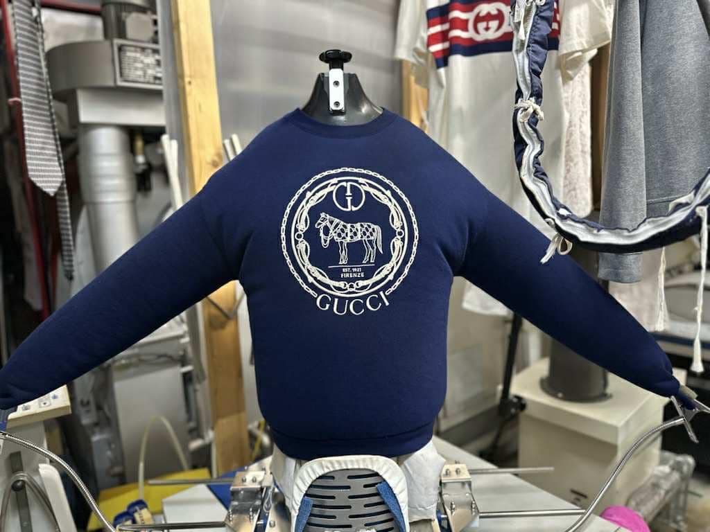 ファッションクリーニングSuzuki. グッチニットの立体プレス仕上げ(札幌市)