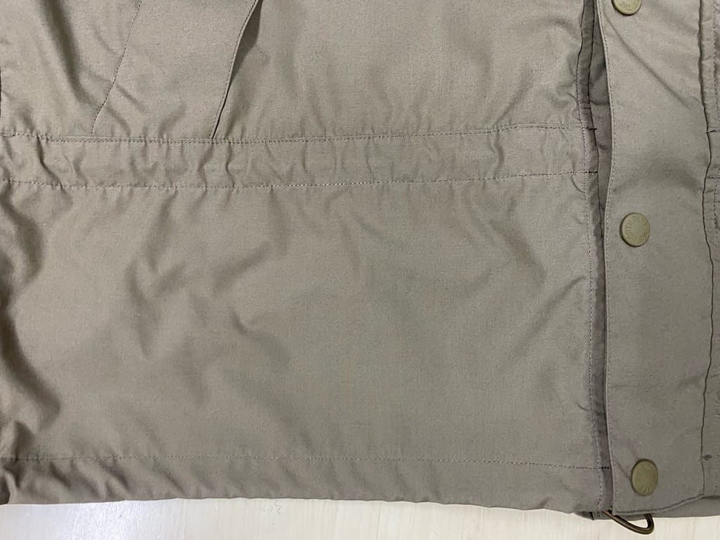 インク汚れを除去したジャケットのクリーニング後の仕上がり