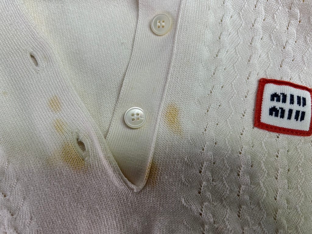 ハイブランドニット 塩素焼け修復後 色補正後 ㈱イウチ せんたく屋太郎