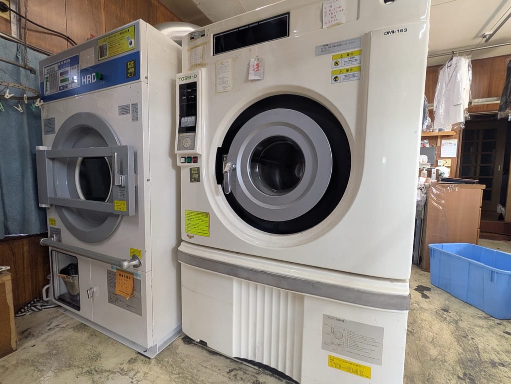 クリーニングヤング社の業務用乾燥機設備