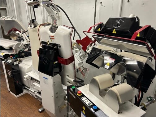 業務用プレス機 EMクリーニングハヤシ工場設備