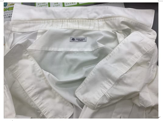 EMクリーニングハヤシの襟汚れが酷い白いワイシャツのビフォー