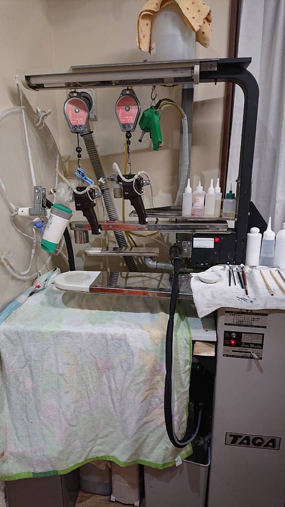 エコクリーニングクレオのシミ抜き作業台と専用設備