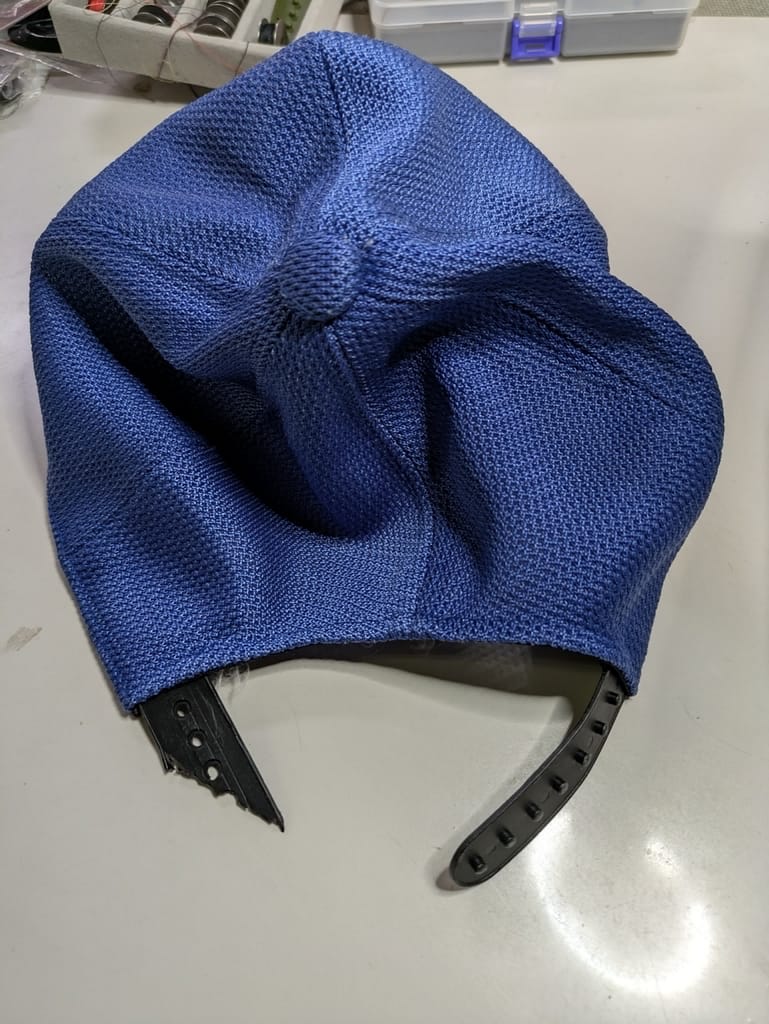 衣類のお医者さん クリーニングオオタ 型崩れしたニットキャップ クリーニング前